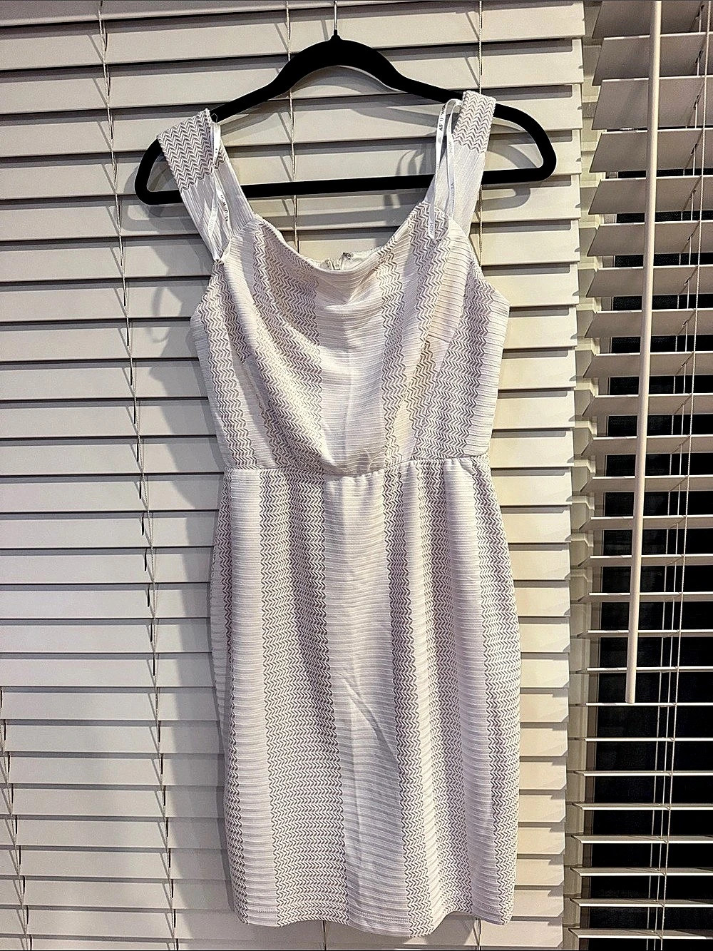 AS U WISH Geometric Midi Dress in White Size Medium Like New